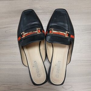 Codia Leather Black And Gold Women's Loafers, Size 39 (8 US)